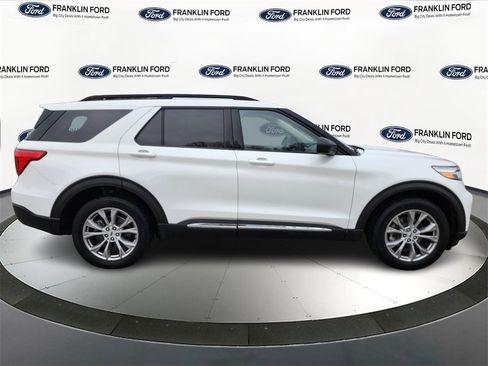 Certified 2022 Ford Explorer XLT w/ Equipment Group 202A image 6