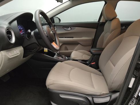 Used 2021 Kia Forte LXS image 17