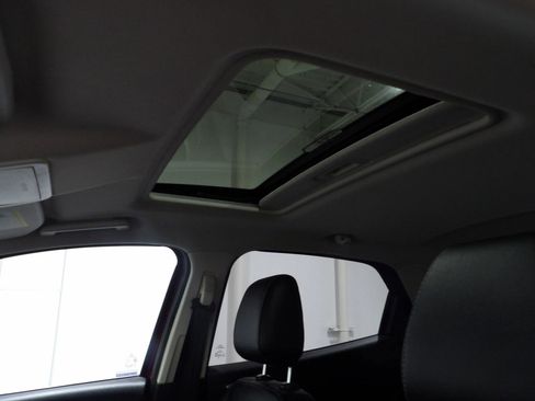 Used 2018 Ford EcoSport Titanium image 11