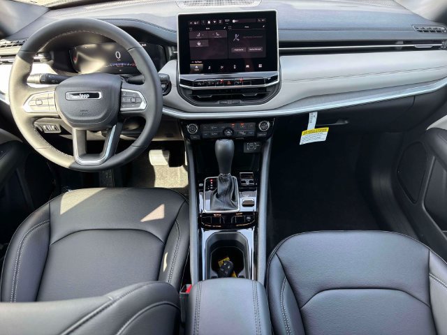 New 2026 Jeep Compass Limited AWD/4WD image 3