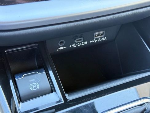 Certified 2025 Subaru Legacy Premium AWD/4WD image 17