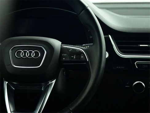 Used 2017 Audi Q7 3.0T Premium Plus image 10