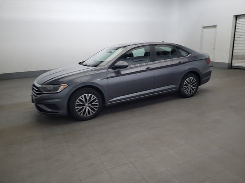 Used 2019 Volkswagen Jetta SEL FWD image 2