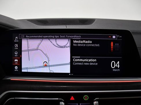 Used 2022 BMW X7 xDrive40i w/ Premium Package image 13