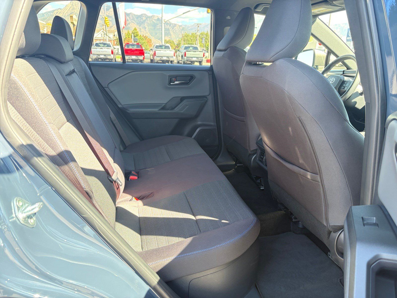 Used 2026 Toyota RAV4 SE w/ Convenience Package FWD image 27