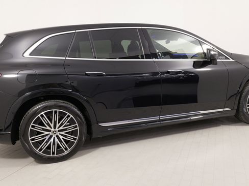 Used 2023 Mercedes-Benz EQS 580 4MATIC SUV image 10