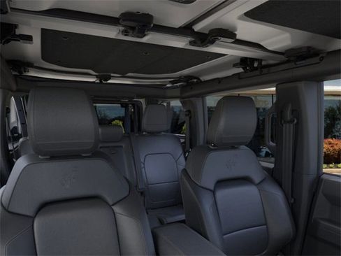 New 2025 Ford Bronco Badlands image 12