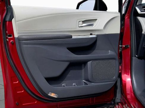 Used 2023 Toyota Sienna XLE FWD image 20