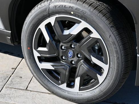 New 2025 Subaru Forester Limited image 12