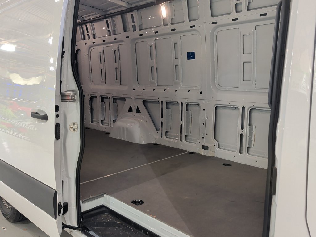 Used 2026 Mercedes-Benz Sprinter 2500 image 15