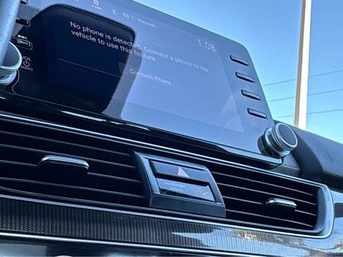 Used 2022 Honda Accord Sport image 9