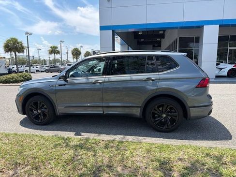 Used 2024 Volkswagen Tiguan SE R-Line AWD/4WD image 6