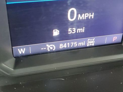 Used 2021 GMC Sierra 1500 AT4 w/ Off-Road Performance Package image 11