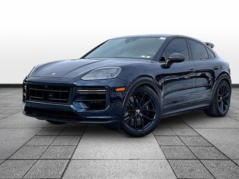 Used 2024 Porsche Cayenne Turbo GT image 2