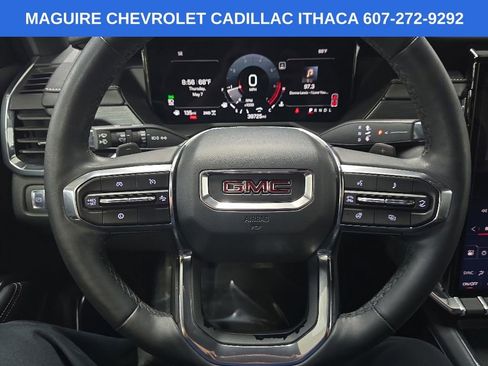 Used 2024 GMC Acadia Elevation w/ Luxury Package AWD/4WD image 18