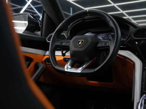 Used 2023 Lamborghini Urus S AWD/4WD image 54