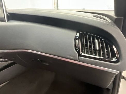 Used 2019 Kia Stinger GT2 AWD/4WD image 13