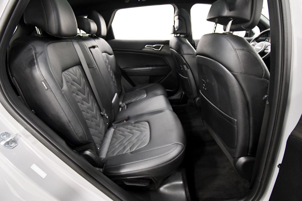 Certified 2024 Kia Sportage X-Line w/ X-Line Premium Package AWD/4WD image 18