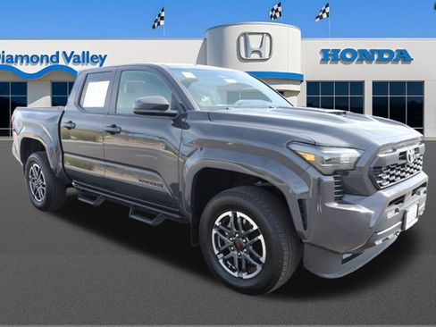 Used 2024 Toyota Tacoma TRD Sport image 1