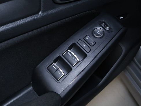 Used 2025 Honda Civic Sport image 13