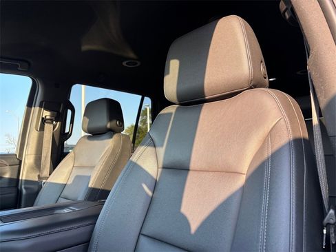 Used 2023 Chevrolet Tahoe LT image 11