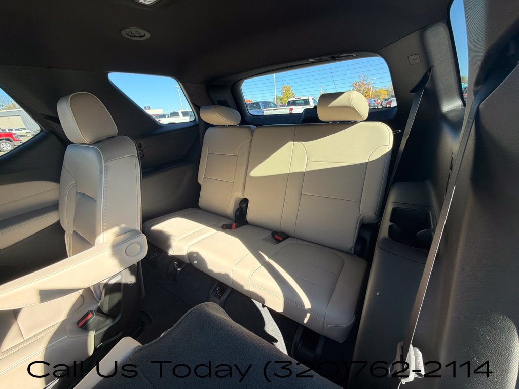 Used 2023 Chevrolet Traverse Premier AWD/4WD image 29