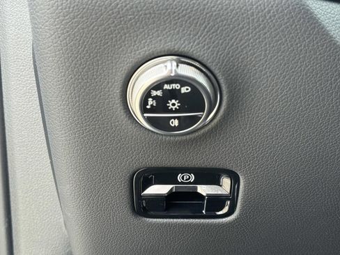 New 2026 Mercedes-Benz GLC 300 GLC 300 image 12