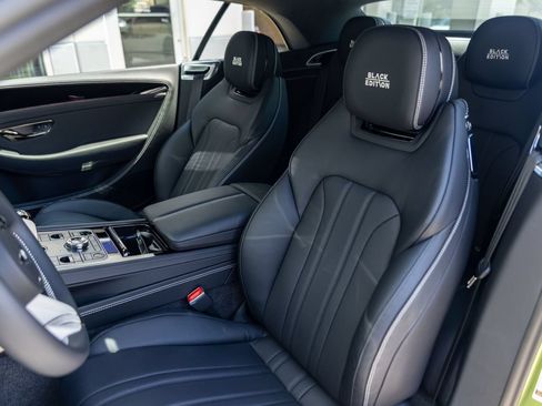 Certified 2025 Bentley Continental GTC AWD/4WD image 22