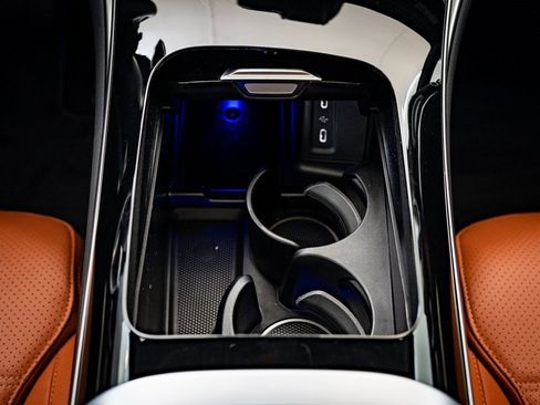 Certified 2025 Mercedes-Benz GLC 300 4MATIC image 31