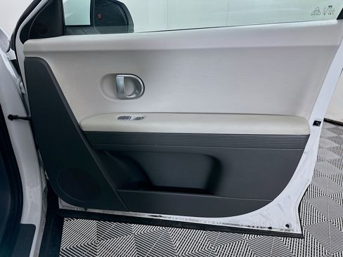 Used 2024 Hyundai Ioniq 5 SEL RWD image 32
