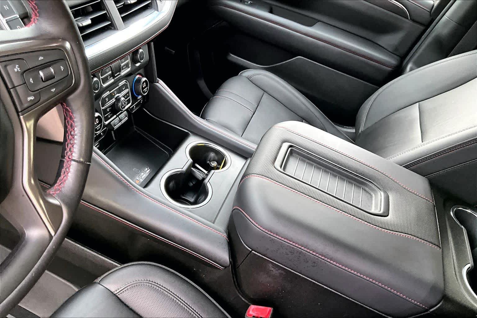 Used 2022 Chevrolet Tahoe RST w/ Luxury Package RWD image 15