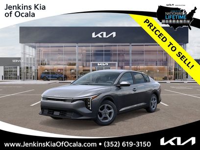 New 2025 Kia K4 LXS