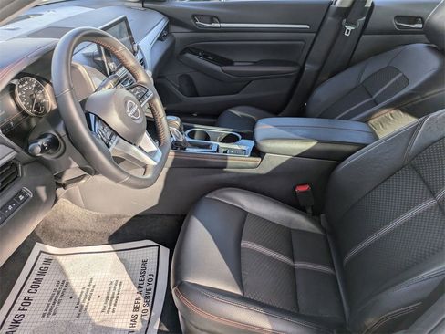 Used 2025 Nissan Altima 2.5 SR image 23