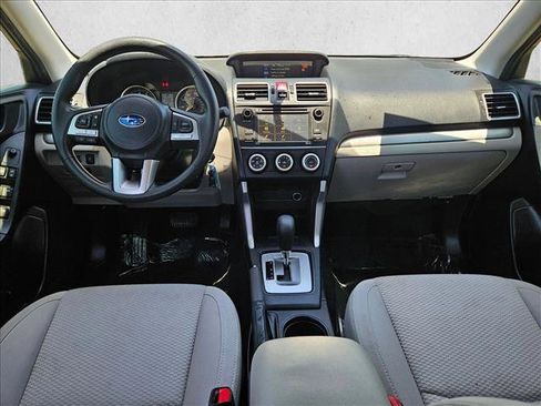 Used 2017 Subaru Forester 2.5i AWD/4WD image 16