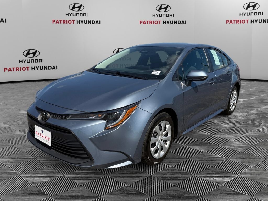 Used 2024 Toyota Corolla LE FWD image 7