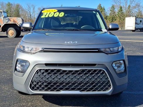 Used 2022 Kia Soul LX FWD image 28