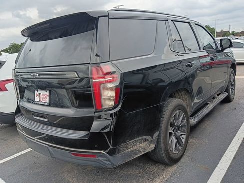 Used 2021 Chevrolet Tahoe Z71 w/ Z71 Off-Road Package AWD/4WD image 3