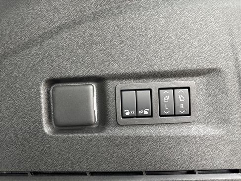 New 2026 GMC Yukon XL Elevation w/ Elevation Premium Package image 38