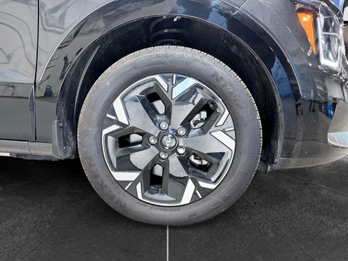 Used 2025 Kia Niro Wind w/ Wind Preserve Package FWD image 35