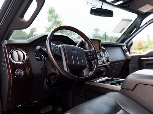 Used 2016 Ford F250 Platinum w/ Platinum Package AWD/4WD image 21