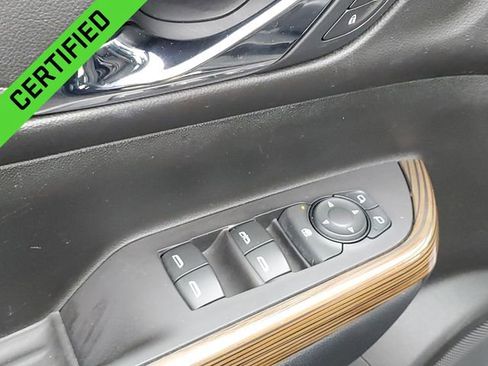 Certified 2020 GMC Acadia SLE image 23