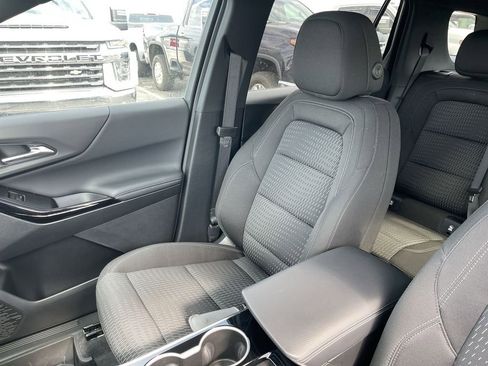 New 2026 Chevrolet Equinox LT w/ LPO, Floor Liner Package image 24