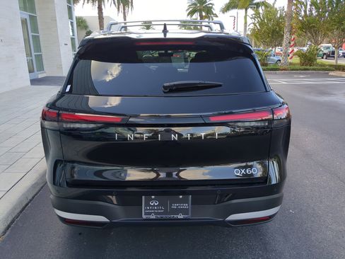 Certified 2026 INFINITI QX60 Luxe w/ Cargo Package image 5