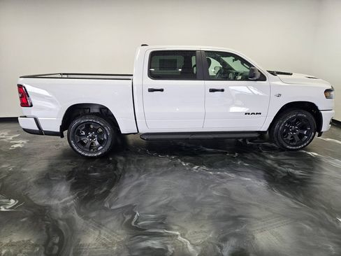 New 2026 RAM 1500 Express AWD/4WD image 22