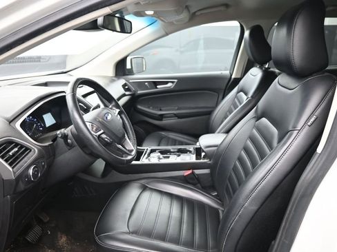 Used 2020 Ford Edge SEL w/ Cold Weather Package FWD image 17