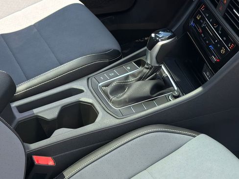 New 2026 Volkswagen Jetta SE FWD image 9