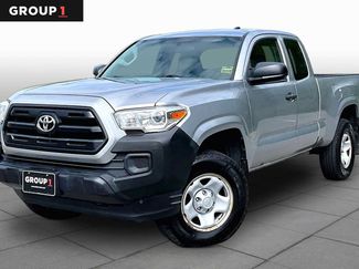 Used 2017 Toyota Tacoma SR AWD/4WD video 1