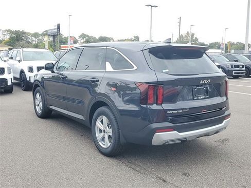 New 2026 Kia Sorento LX image 4