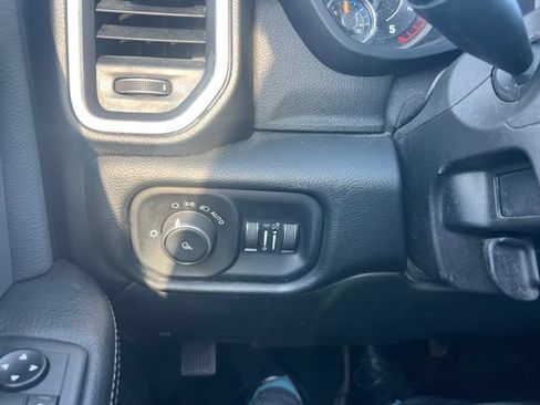 Used 2019 RAM 2500 Big Horn AWD/4WD image 11