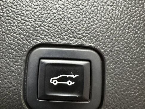 Used 2013 Cadillac SRX Luxury w/ Driver Awareness Package FWD image 26